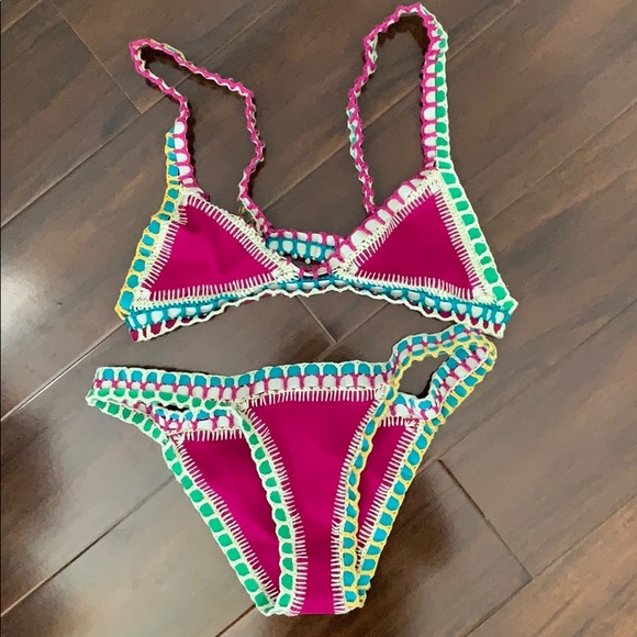 KIINI Other - NWOT Kiini size M